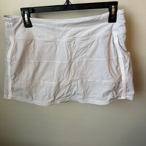 Lululemon skort pace rival